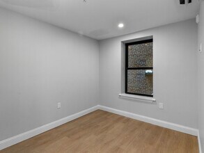 1576 Cambridge St, Unit 1F in Cambridge, MA - Building Photo - Building Photo