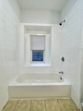 84 Mount Pleasant Ave, Unit 3 in Boston, MA - Building Photo - Building Photo