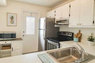 4025 N Federal Hwy in Oakland Park, FL - Building Photo - Building Photo