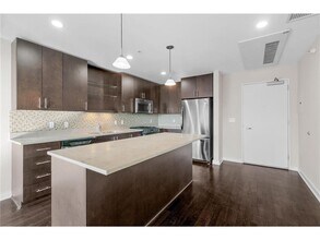 45 University Ave SE-Unit -512 in Minneapolis, MN - Building Photo - Building Photo