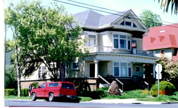 303 N 5th St in San Jose, CA - Foto de edificio - Building Photo