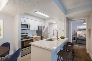 Escena in Las Vegas, NV - Building Photo