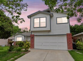 11062 Moonlit Park in San Antonio, TX - Building Photo