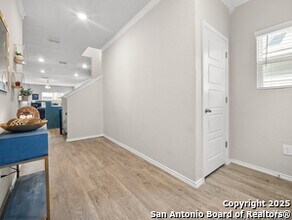 10003 Abrams Vw in Converse, TX - Building Photo - Building Photo