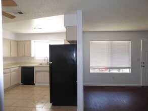 824 Capehart Ct in Ridgecrest, CA - Building Photo - Building Photo