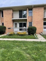 731 W 9th Ave, Unit 731 w 9th in Oshkosh, WI - Building Photo