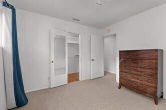 6233 Hobart St in San Diego, CA - Building Photo - Building Photo