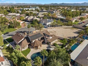 3969 Royal Viking Way in Las Vegas, NV - Building Photo - Building Photo