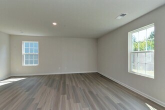 3188 Treyson Dr in Denver, NC - Building Photo - Building Photo