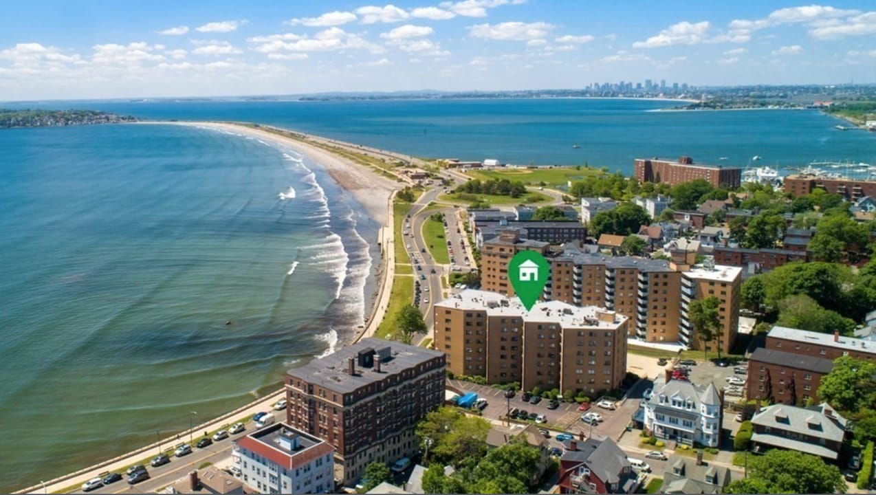 295 Lynn Shore Dr, Unit 105 in Lynn, MA - Building Photo