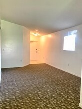 980 NE 33rd Ter, Unit 201 in Homestead, FL - Building Photo - Building Photo