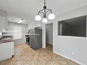 1984 Custer Dr in Southaven, MS - Building Photo - Building Photo