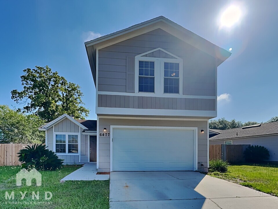6477 Sierra Dr in Jacksonville, FL - Building Photo