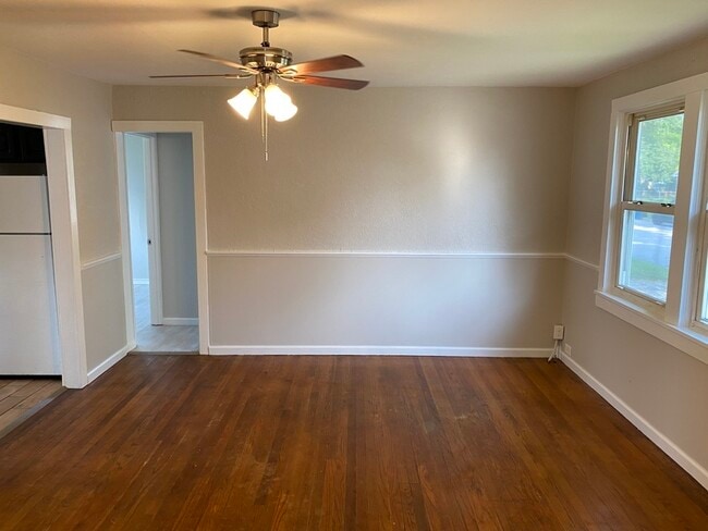 312 Picker Ave in Wood River, IL - Building Photo - Building Photo