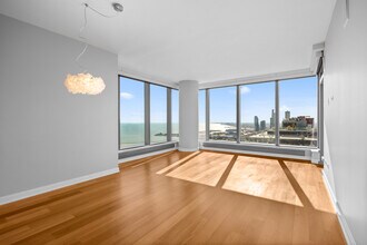 60 E Monroe St in Chicago, IL - Building Photo - Building Photo