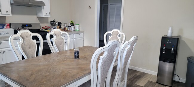 282 Allen St, Unit 2