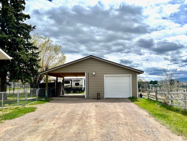 3193 York Rd in Helena, MT - Building Photo - Building Photo