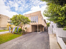 15114 Dickens St. in Sherman Oaks, CA - Building Photo