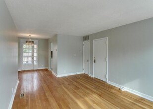 4811 29th St S in Arlington, VA - Building Photo - Building Photo