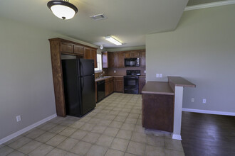 676 Paso Fino St-Unit -Paso Fino 680 in Waco, TX - Building Photo - Building Photo