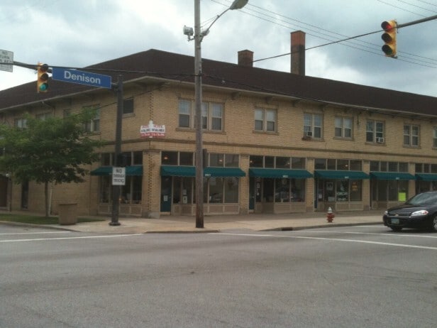 3240 W 98th St