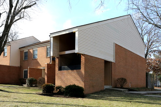 Prall Place Apartments - Affordable Housing in Lexington, KY - Building Photo - Building Photo