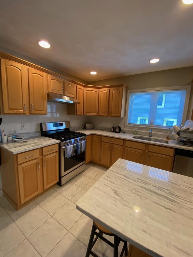 55 Farragut Ave, Unit 1 in Somerville, MA - Building Photo - Building Photo