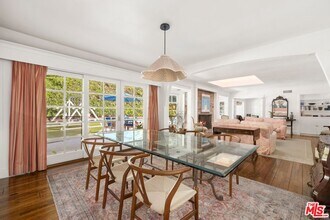 1456 Roscomare Rd in Los Angeles, CA - Building Photo - Building Photo