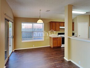 1420 Mosscreek Dr in Denton, TX - Building Photo - Building Photo