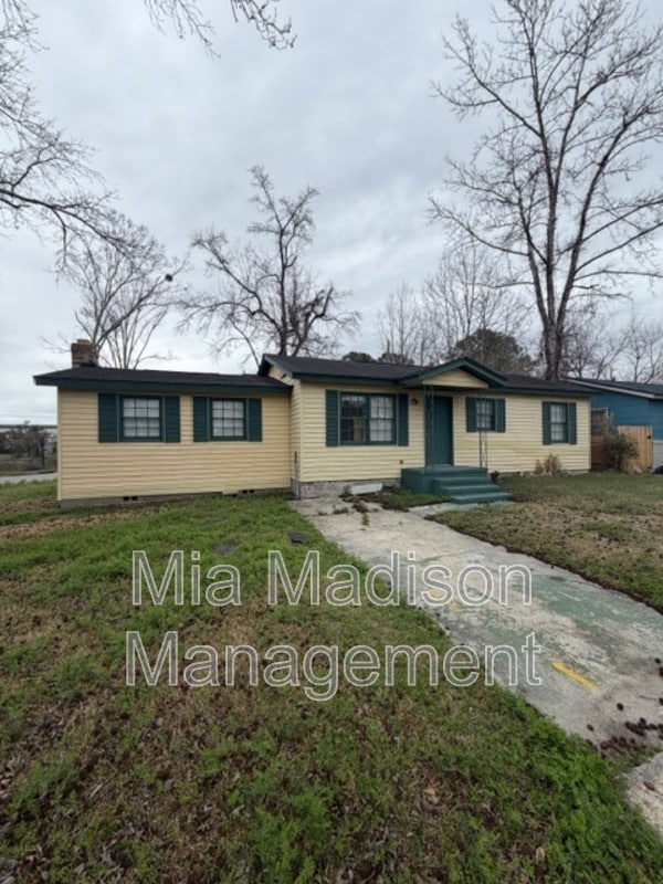 property at 1518 Heron St