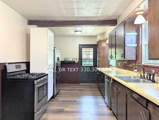 property at 505 Wabash St