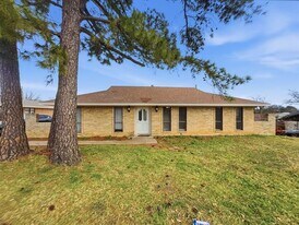 1718 S Story Rd in Irving, TX - Building Photo