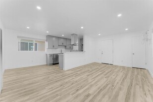 16915 S Vermont Ave in Gardena, CA - Building Photo