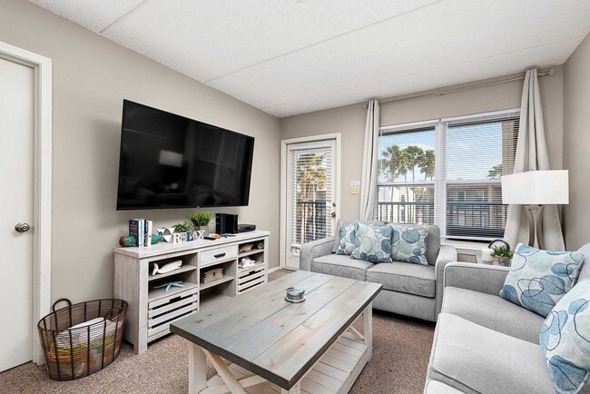 115 E Coronado Dr in South Padre Island, TX - Building Photo - Building Photo