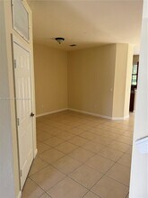 1713 SW Umbria St in Port St. Lucie, FL - Building Photo - Building Photo