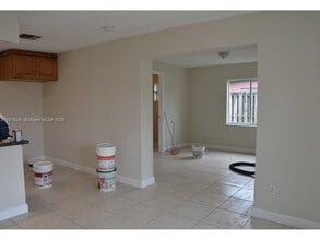 5720 SW 36th Ct in Davie, FL - Building Photo - Building Photo