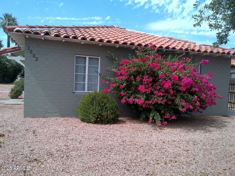 1552 McDowell Rd in Phoenix, AZ - Building Photo