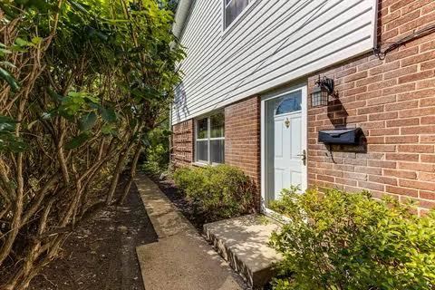 315 E Valley Ln in Arlington Heights, IL - Building Photo - Building Photo