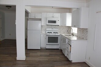 911 N Fillmore St, Unit 4 in Arlington, VA - Building Photo - Building Photo