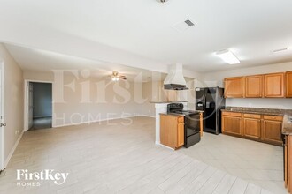 1610 Quail Run in Brookshire, TX - Building Photo - Building Photo