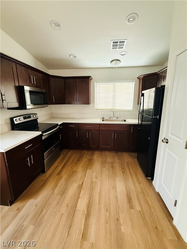 2021 E Ambush St in Pahrump, NV - Building Photo - Building Photo