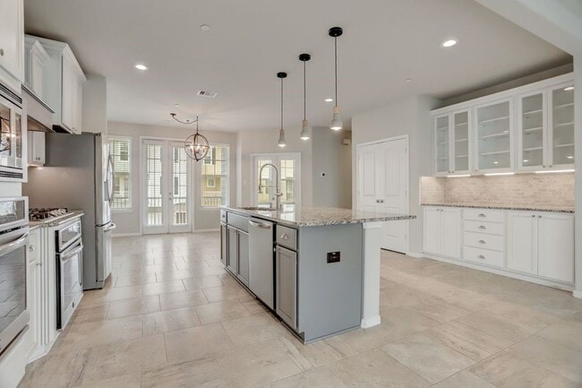 property at 2714 Veranda Falls