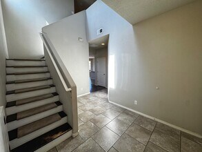 8901 Eagle Hills Dr NW in Albuquerque, NM - Foto de edificio - Building Photo