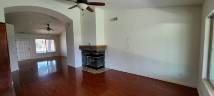 8409 W Dreyfus Dr in Peoria, AZ - Building Photo - Building Photo