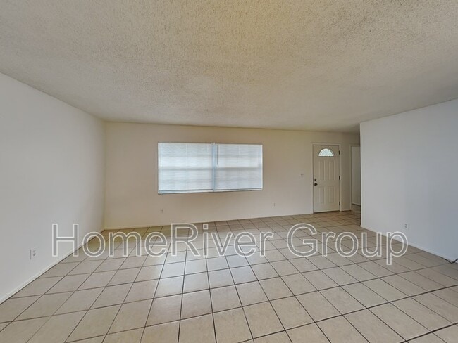 4589 Frisco Cir in Orlando, FL - Building Photo - Building Photo