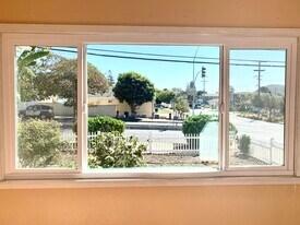 6815 Moeser Ln, Unit 6815 Moeser Lane Unit C in El Cerrito, CA - Building Photo