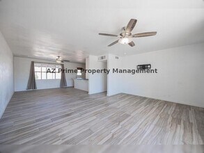 8518 E Rancho Vista Dr in Scottsdale, AZ - Building Photo - Building Photo