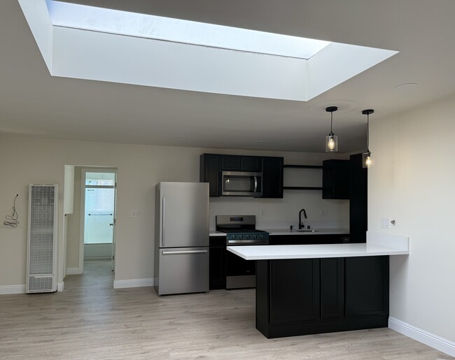 2 Hermosa Ave, Unit 1