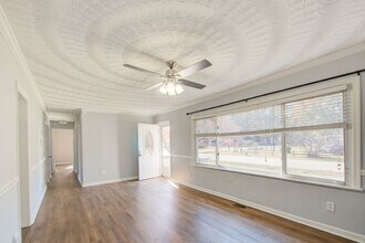 200 Cynthia Dr in Hampton, VA - Building Photo - Building Photo