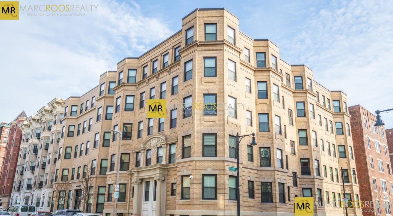 120 Hemenway St, Unit 2 in Boston, MA - Building Photo